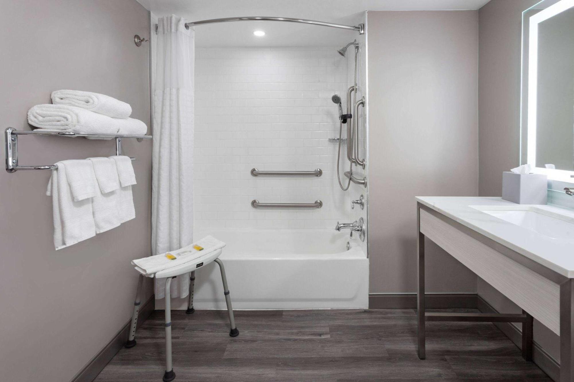Super 8 By Wyndham Baltimore Northwest Εξωτερικό φωτογραφία